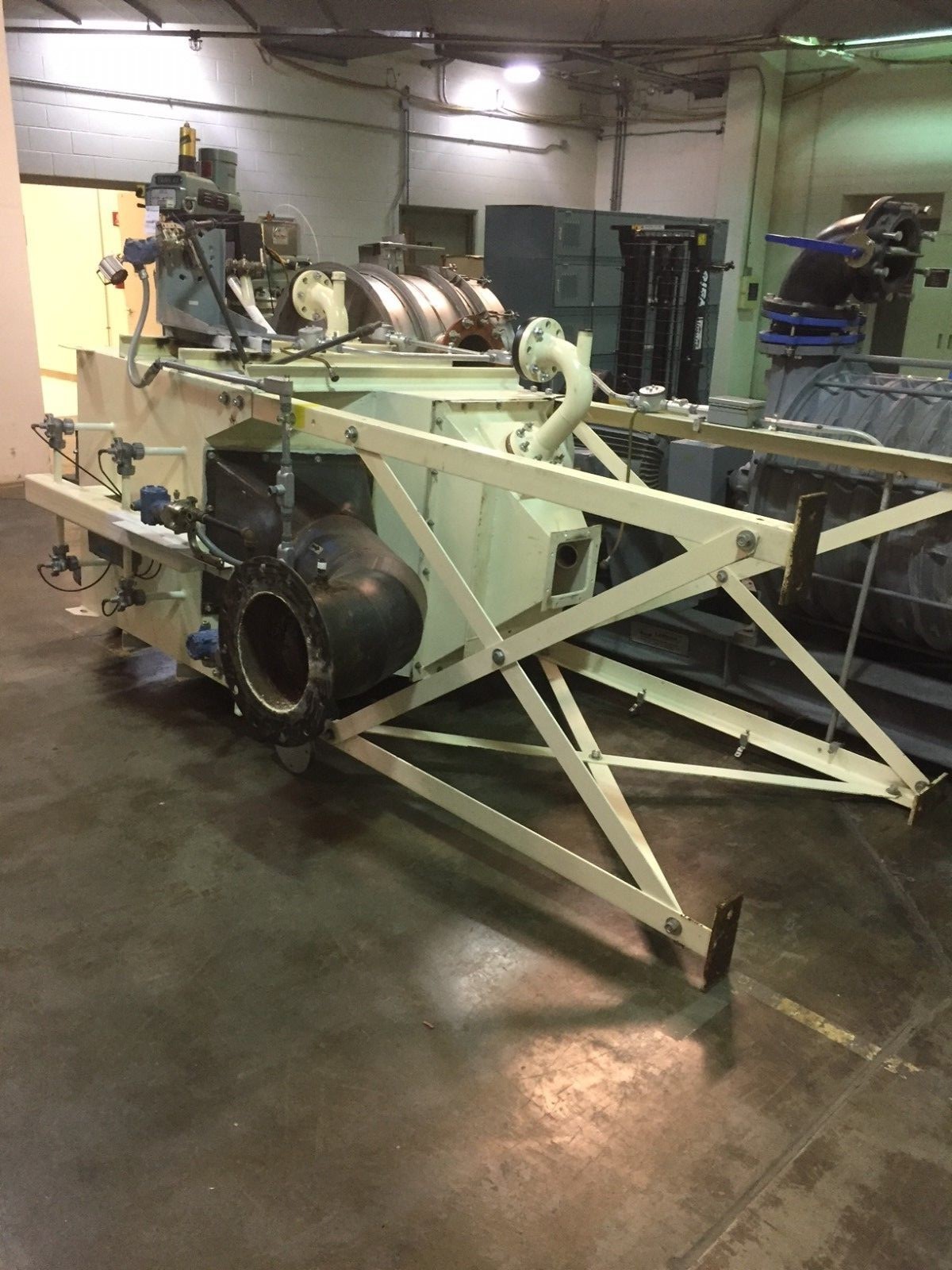 Torit Downflo DFT2-4 Cartridge Collector & Flanders/CSC 304 SST Filter/Adsorber