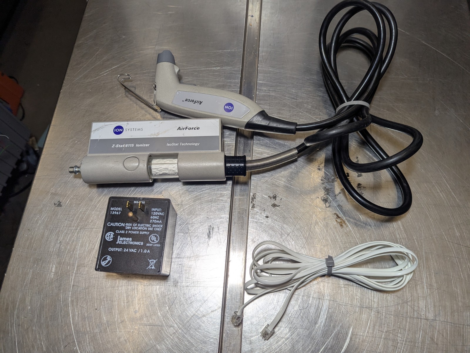 SINGLE Simco Ion Systems 6115 AirForce Ionizing Air Gun w/ Power Supply 10166