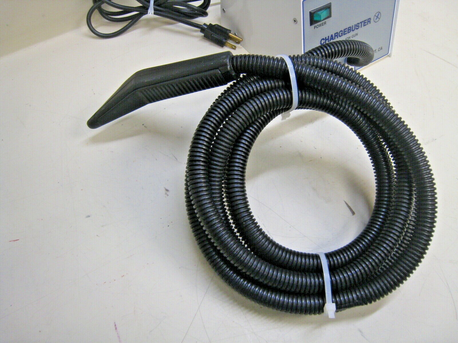 Desco ChargeBuster Ion Gun Model Number: A60300 Max 60 PSI FREE SHIPPING