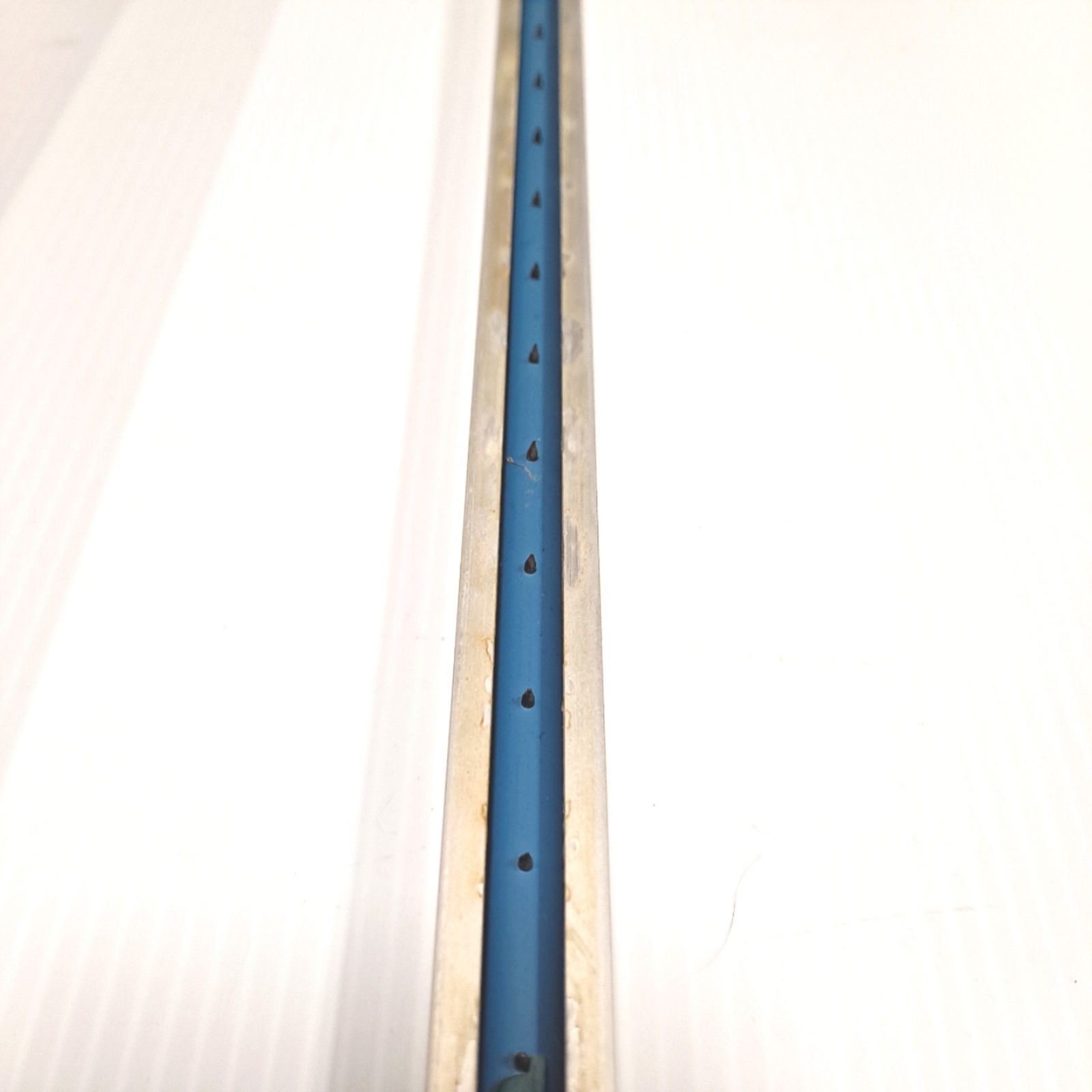 Simco MEB Static Neutralizing Bar, Effective Length: 43.5″, Rating: 7kV AC