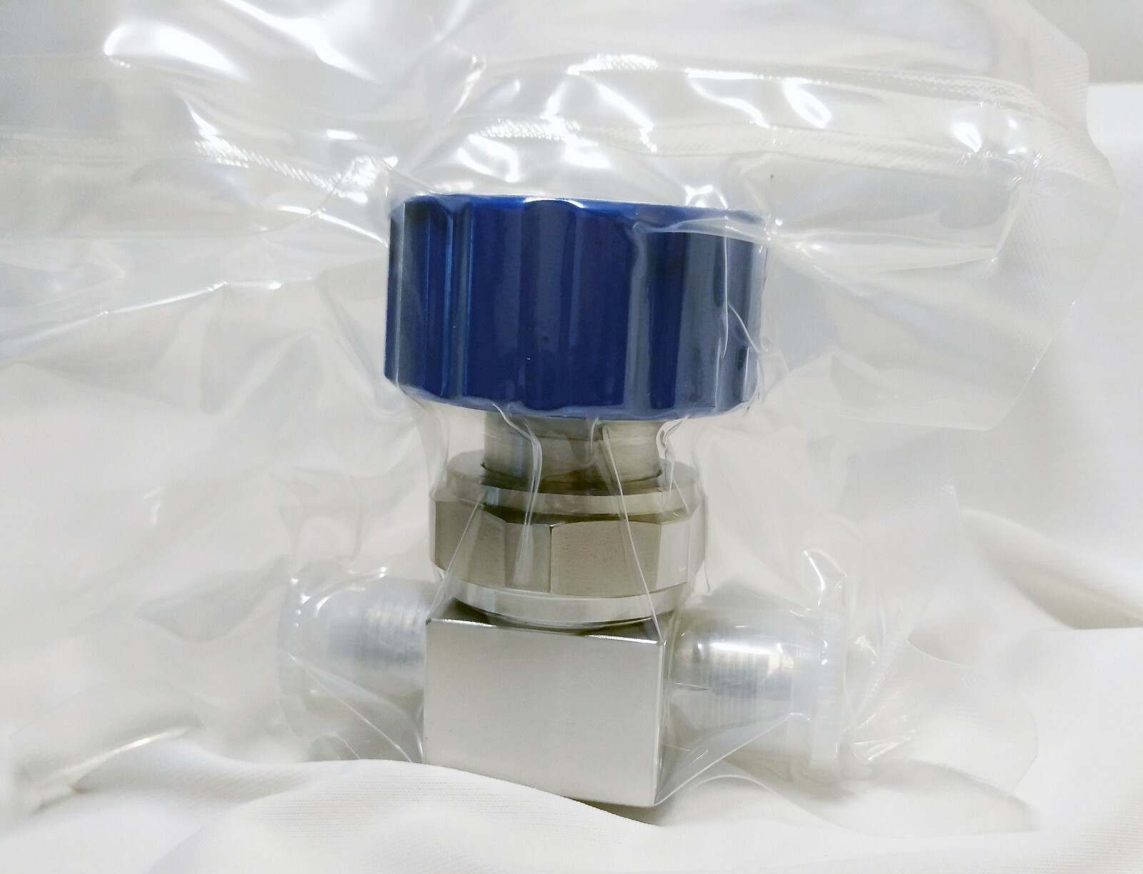 TKF Manual Diaphragm Valve,1/4″ MVCR (Similar 6LVV-DPVR4-P) 0.3Cv, 4.5mm Orifice