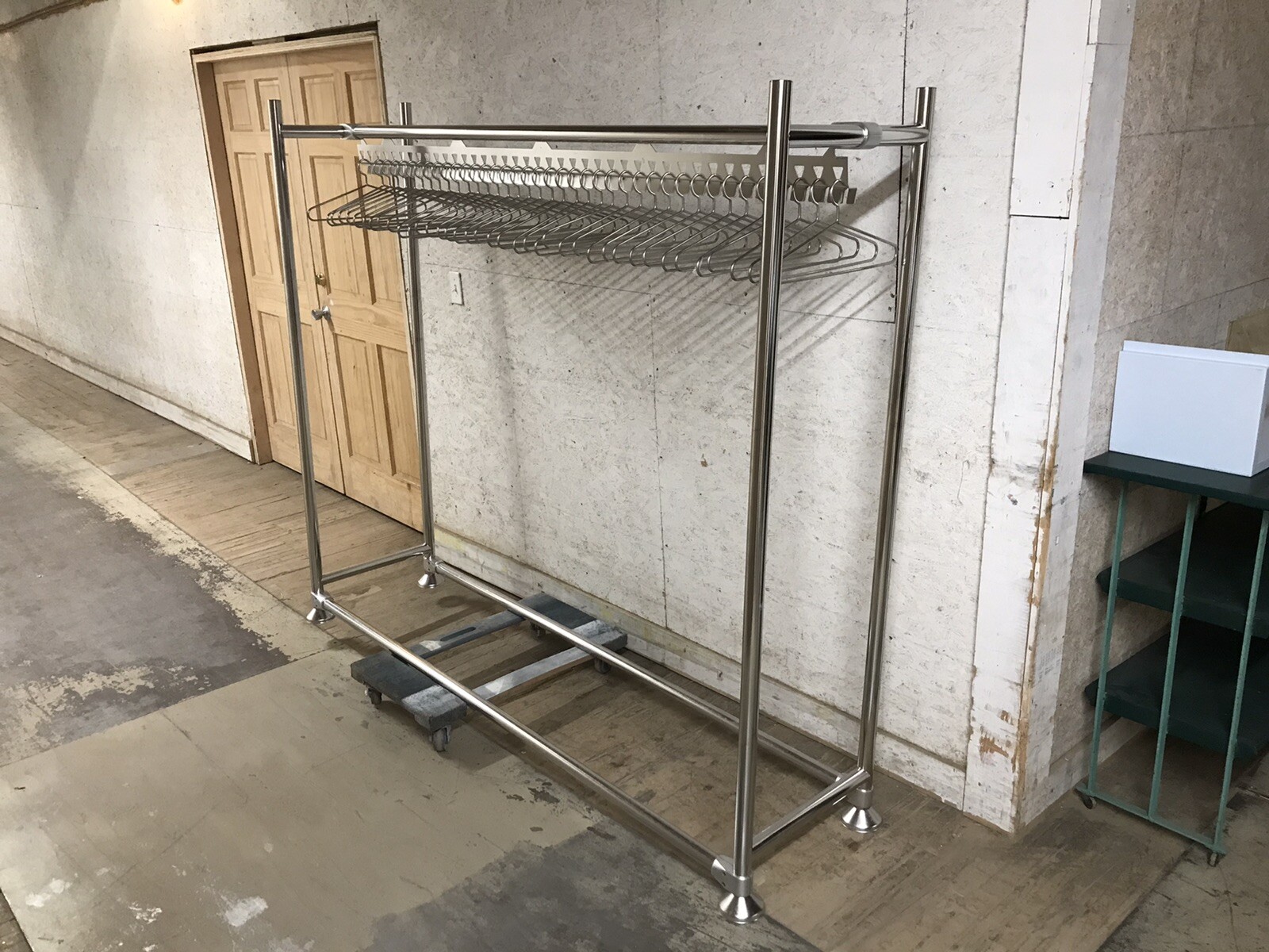 Palbam Class Gowning Rack 40 Hangers Laboratory/Cleanroom Stainless Steel