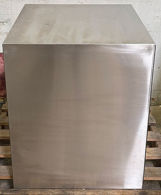 9 Cu. Ft. 30″ W x 24″ H x 21.75″ D 304 Stainless Steel Desiccator/Dry Cabinet N2