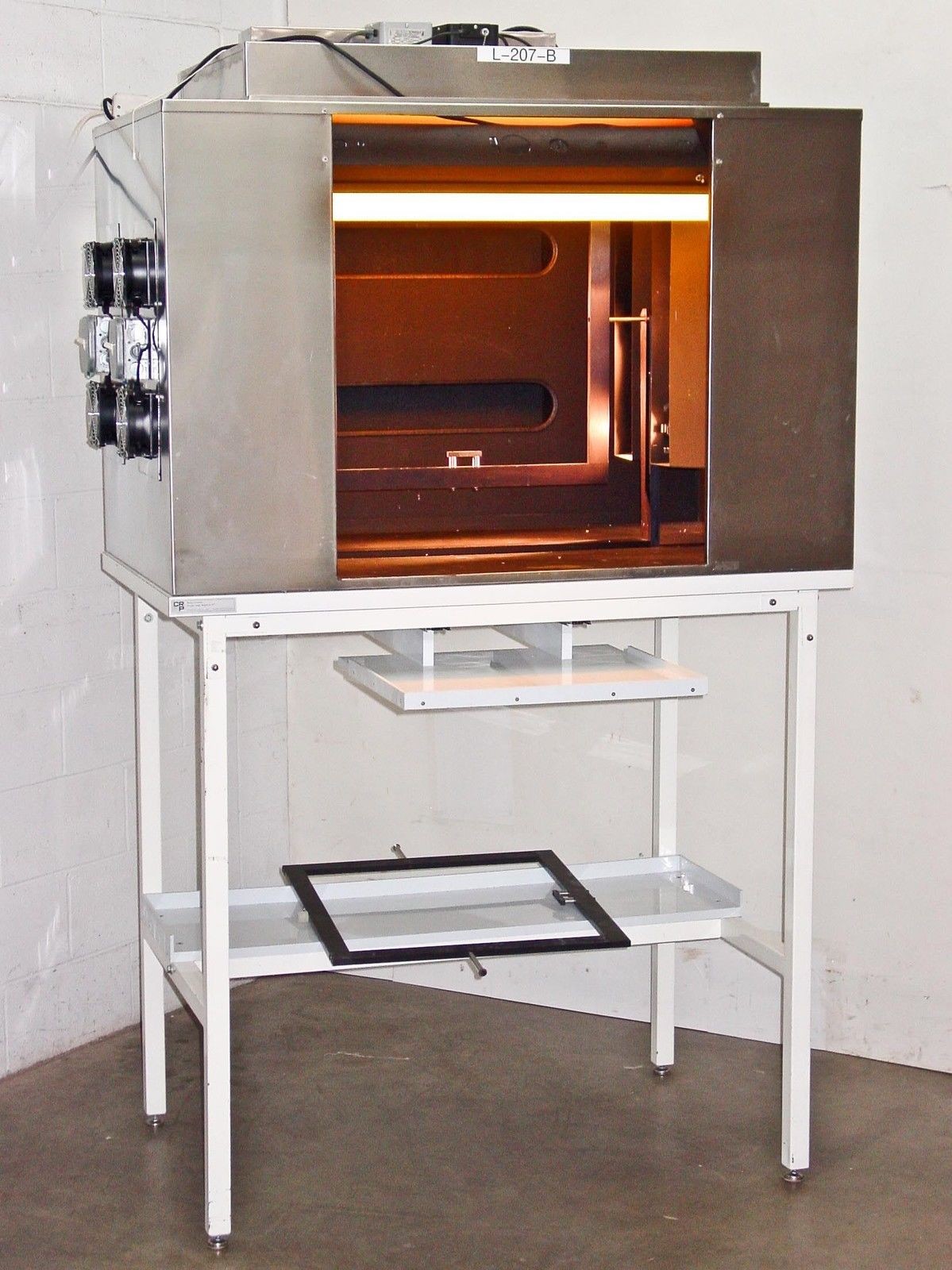 CRP L-207-B 26x29x30″ Custom Light Box Chamber w/ Table Stand – 120v 60Hz 270VA
