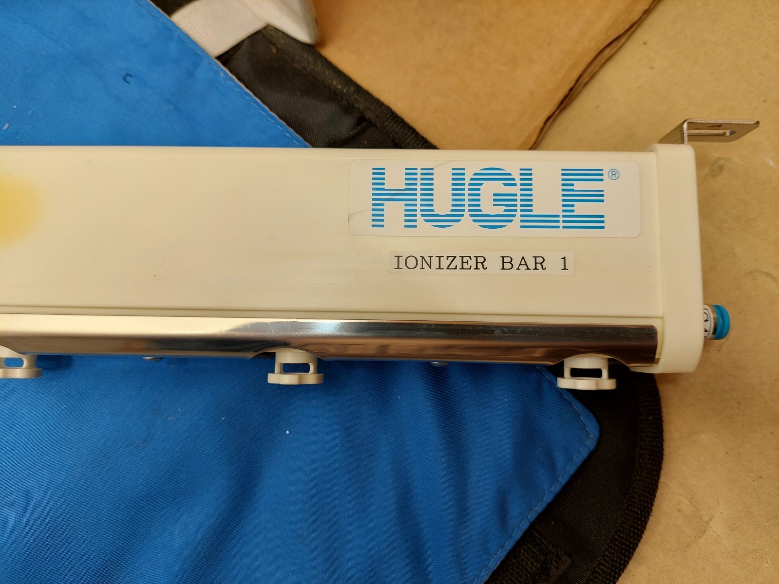 Hugle Electronics 4100V-092 Flexible AC Ionizer Model 4100V Working Surplus