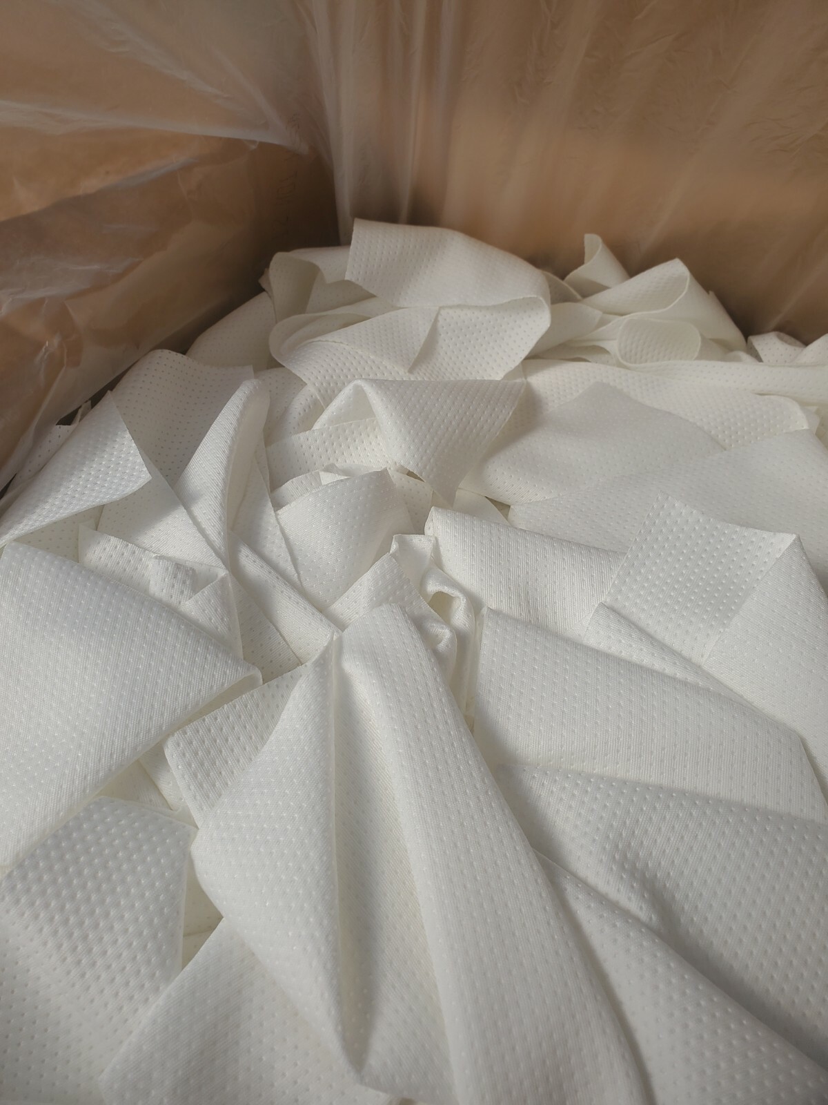 200count Contec PolyWipes textured 9″x 9″