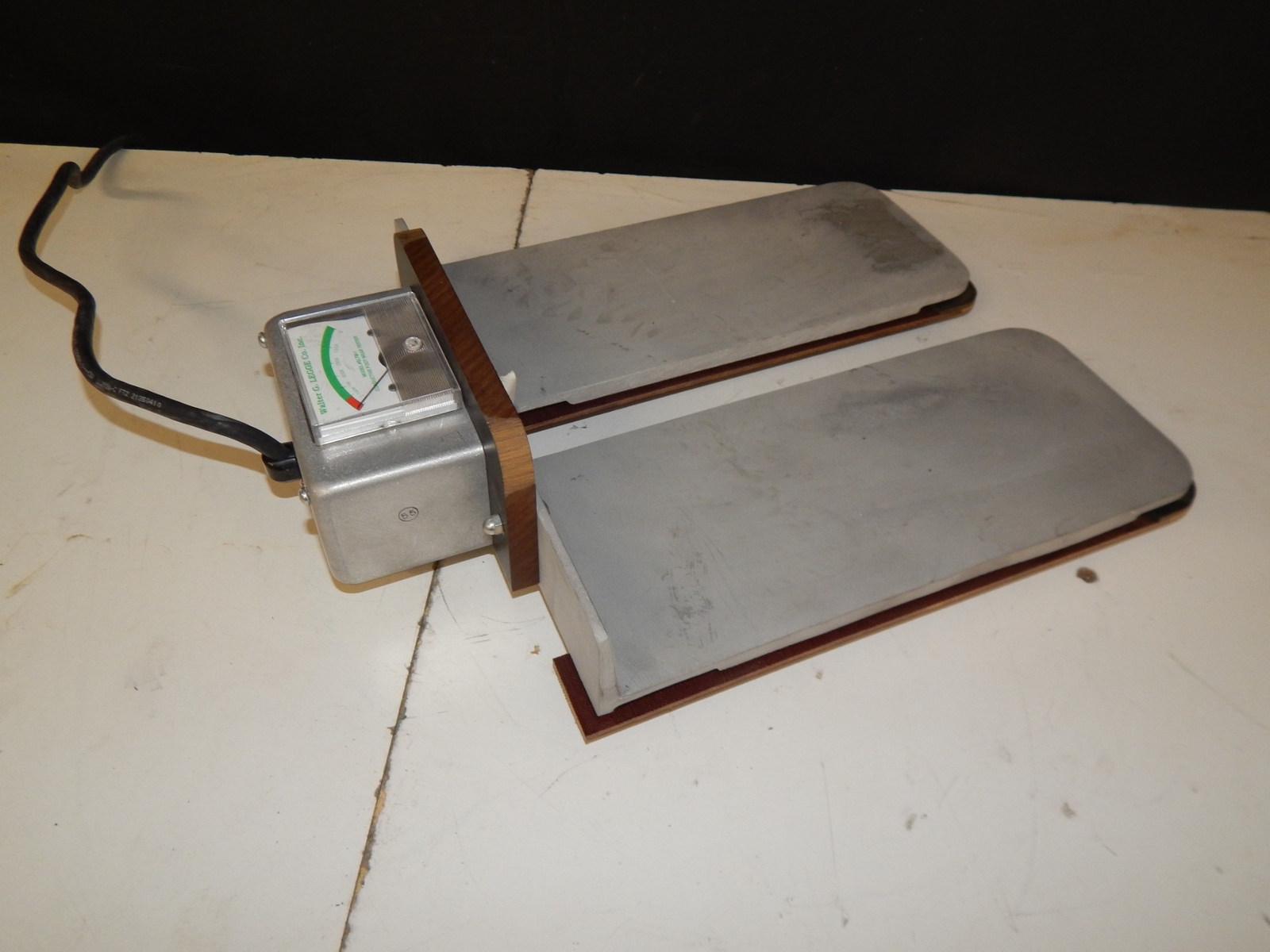 WALTER G LEGGE CO INC CONDUCTIVE FOOTWEAR TESTER SLTM-1 (FCP38)