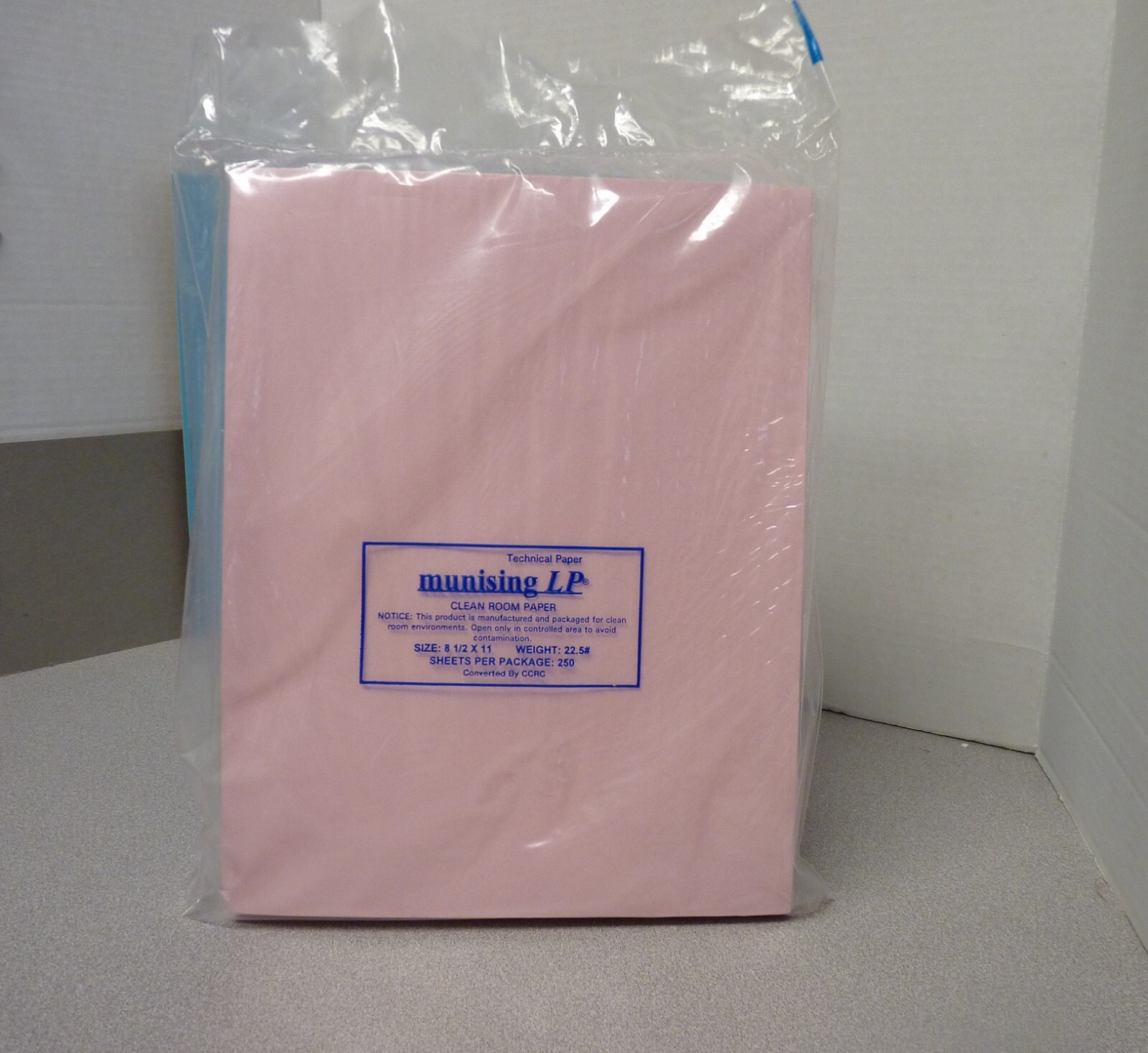 Munising LP Clean Room Paper PINK 22.5# 250 Sheets 8 1/2″ x 11″