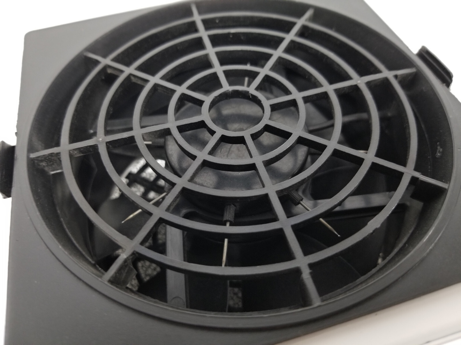 Botron B486102 Overhead 2-Fan Ionizer, High Frequency
