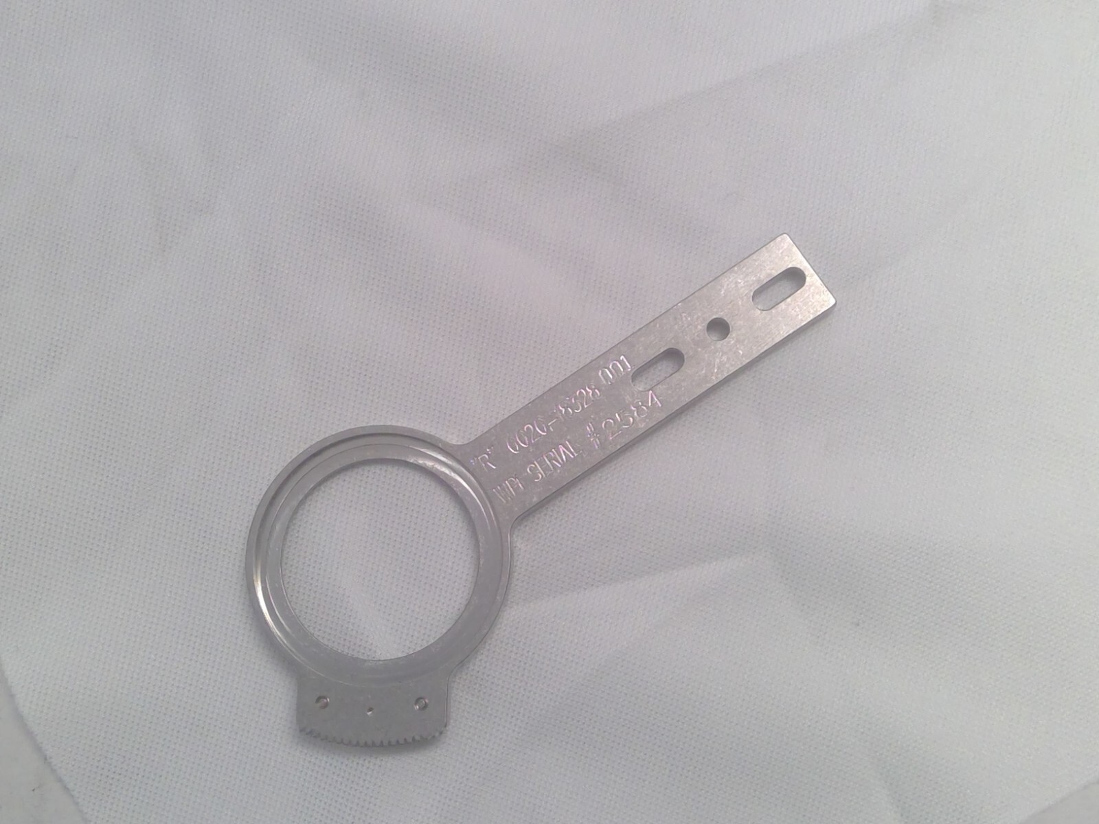 0020-18328; PIVOT, RIGHT HAND, BLADE ASSEMBLY, ROBOT E