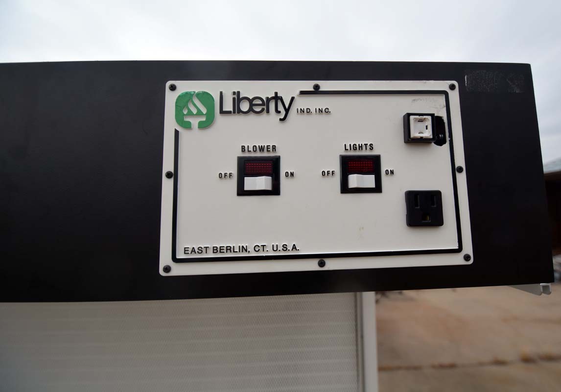 Liberty Clean Air Work Station (Inv.39004)