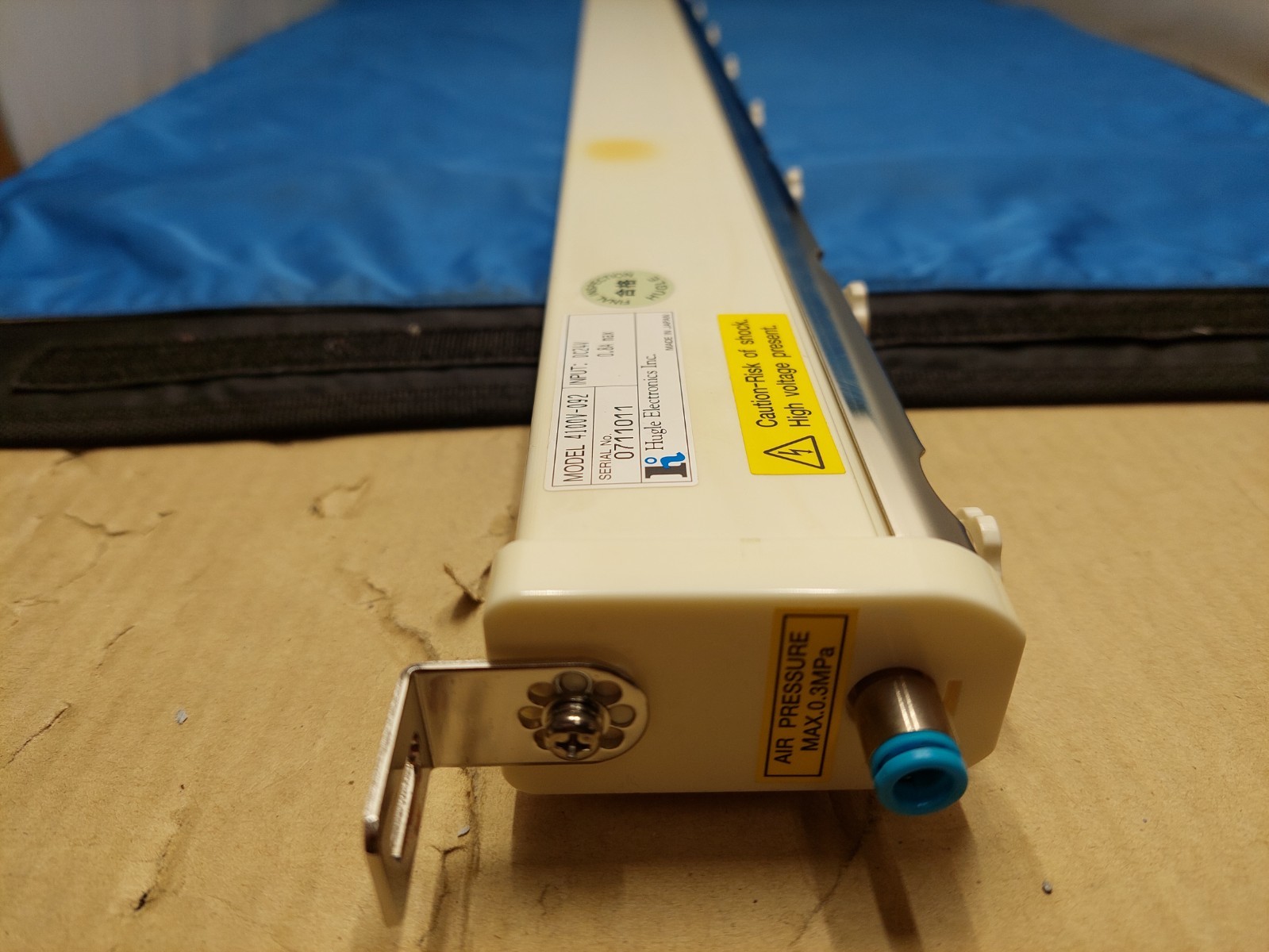 Hugle Electronics 4100V-092 Flexible AC Ionizer Model 4100V Working Surplus