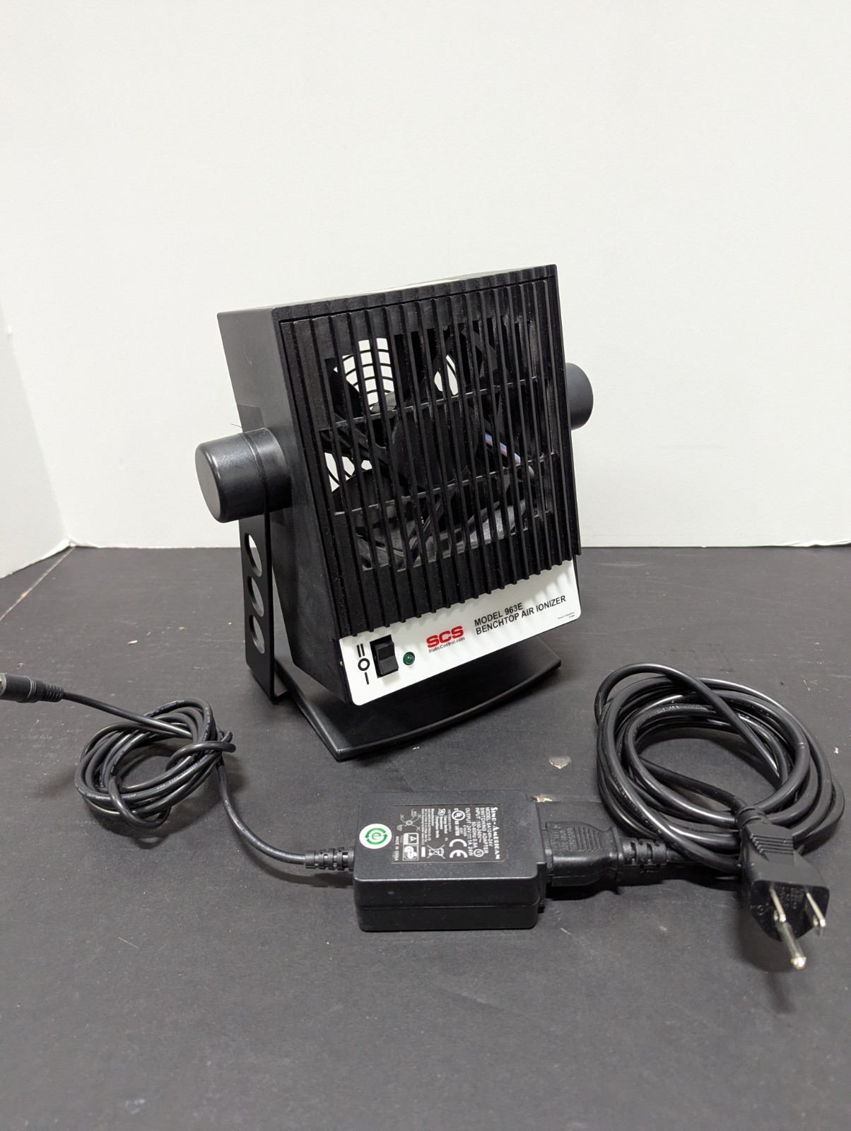 Static Control SCS Model 963E Benchtop Air Ionizer
