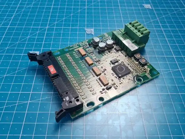 Omron DRT2-ID32B Etch