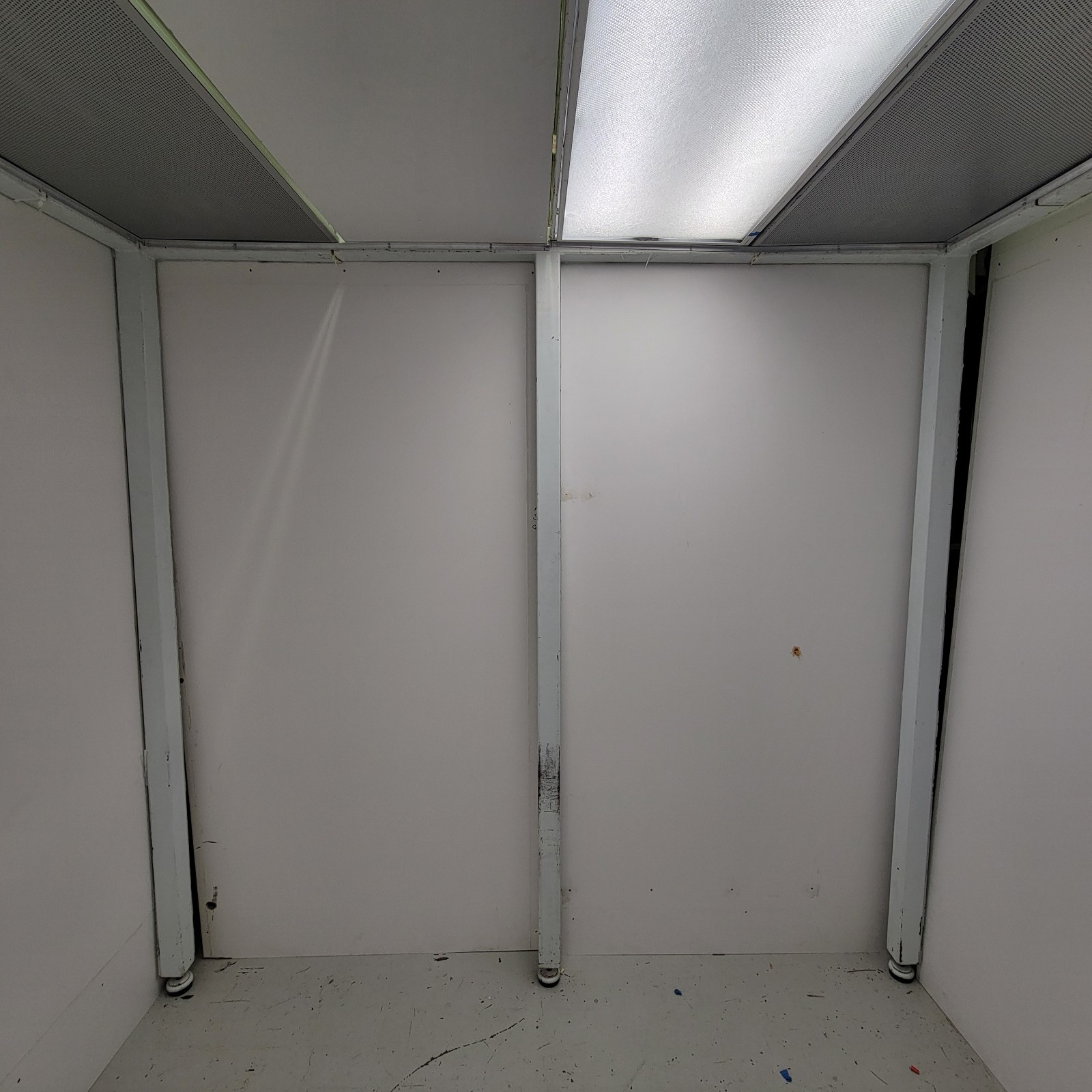 Terra 6701-99A Universal Modular Hardwall Cleanroom ISO5 8’L x 8’W x 8’H ISO 5