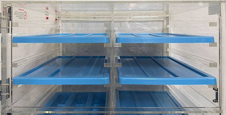 Terra Universal 6002-00A Kiticcator ISO 8 Acrylic N2/Nitrogen Desiccator/Dry Box
