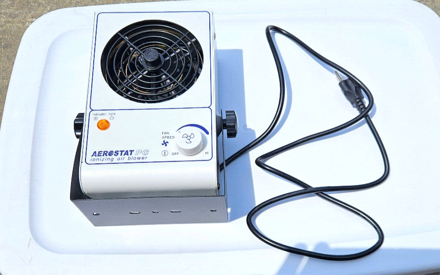 Aerostat PC Ionizing Air Blower W/ Power Cord & Indicator Light