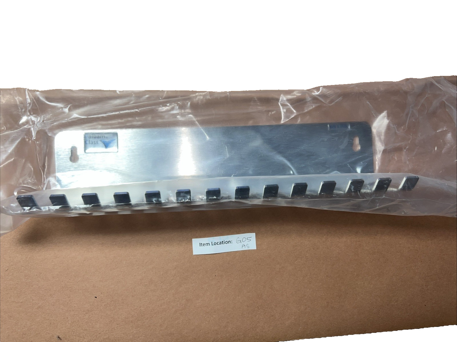 PALBAM CLASS LABORATORY/CLEANROOM STAINLESS STEEL WALL MOUNTED HANGER
