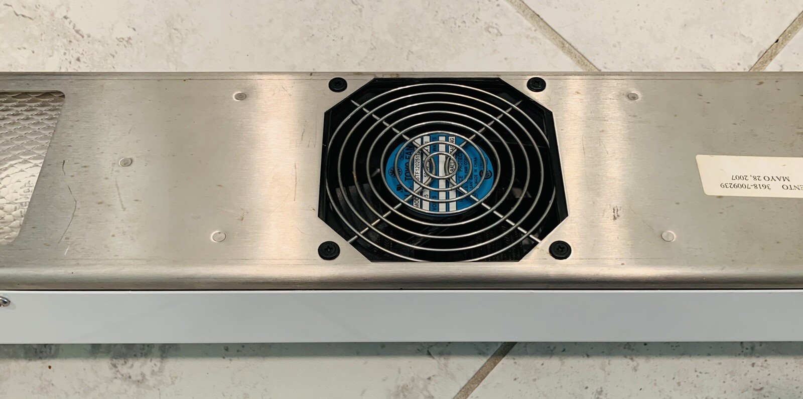 SPI Model 94040 Overhead Cleanroom Air Ionizer With Lights (Ionic Ionizing)
