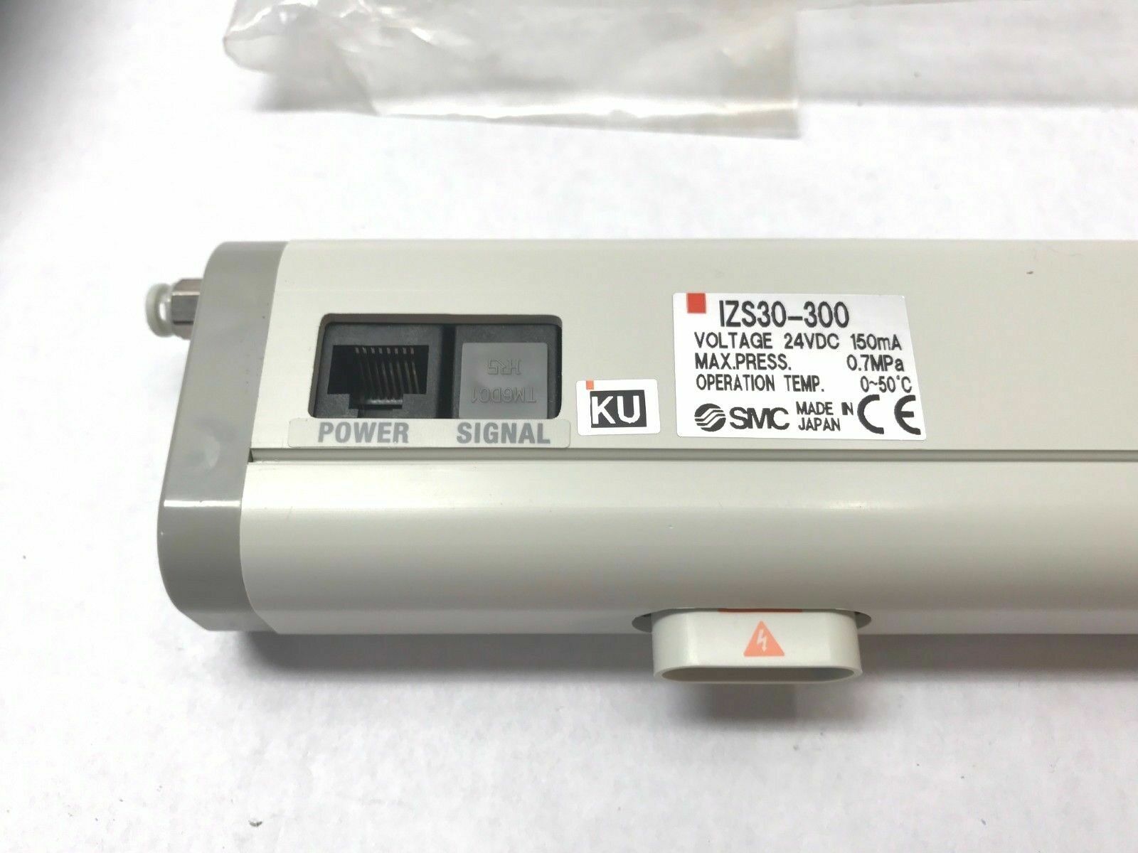SMC IZS30-300 Ionizer 24VDC 150mA