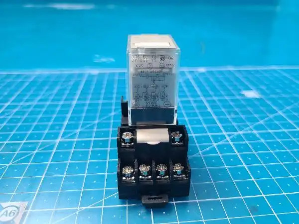 Omron MY4N-D2+0848YF Etch