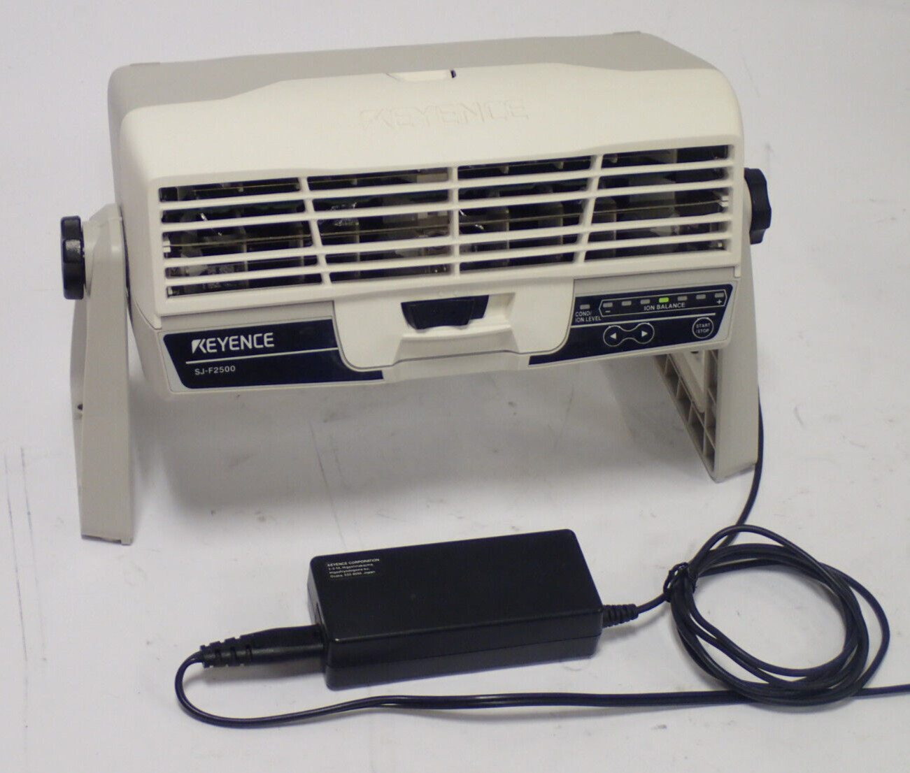 KEYENCE SJ-F2500 WIDE AREA STATIC ELIMINATION BLOWER In 24Vdc 1.2A TESTED