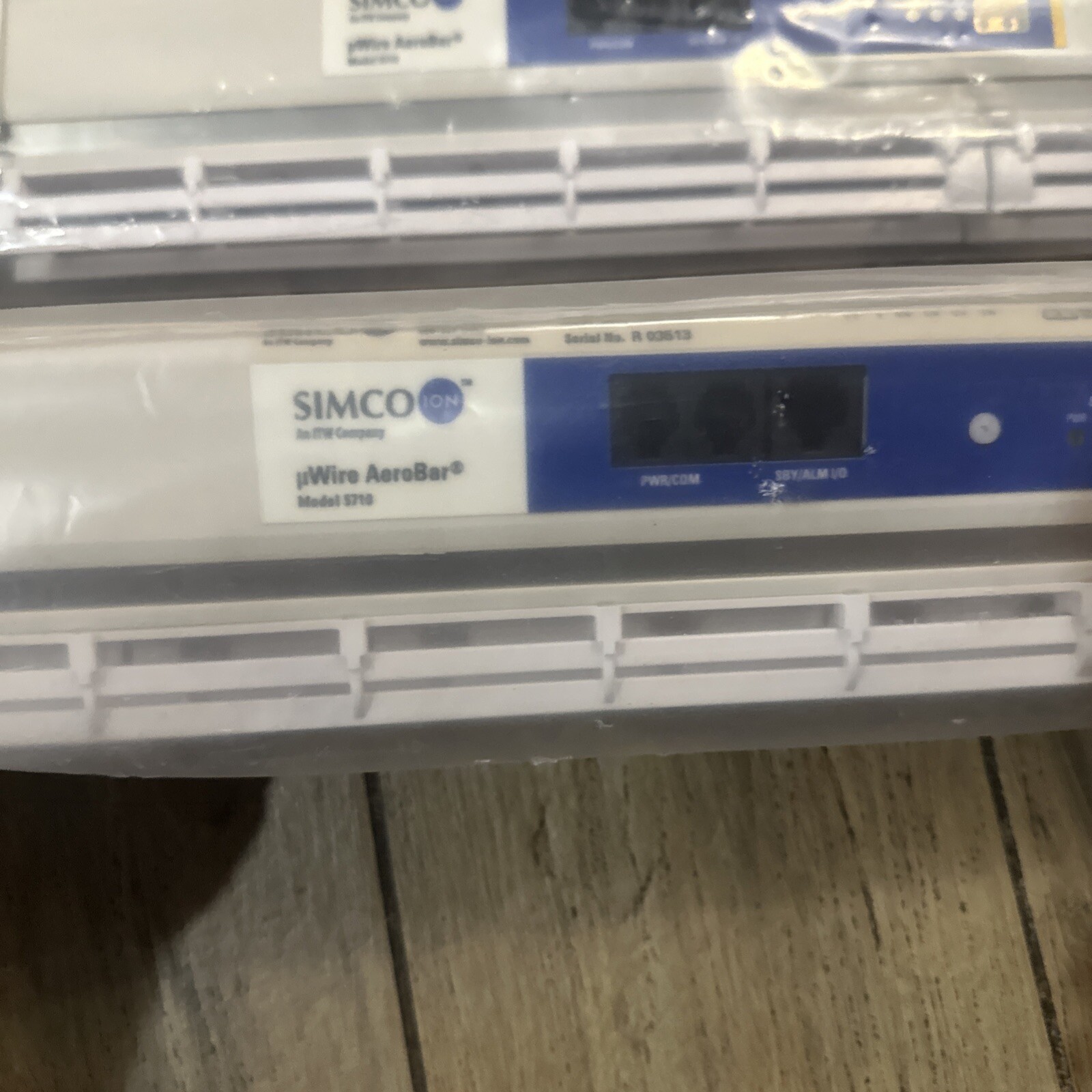 SIMCO ION AeroBar 5710 uWire Ionizing Bar