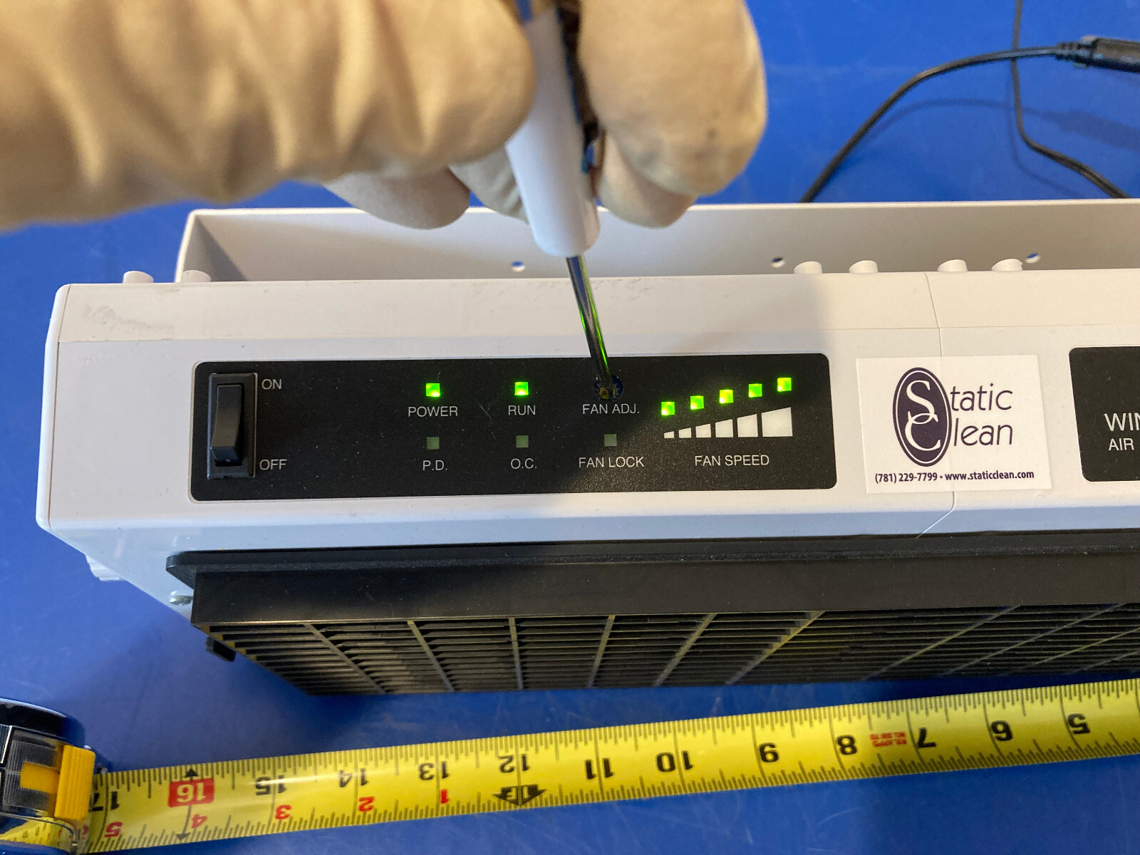 14969 Shishido Electrostatic BF-X4MB winstat Air ionizer about 15″ long 120volt