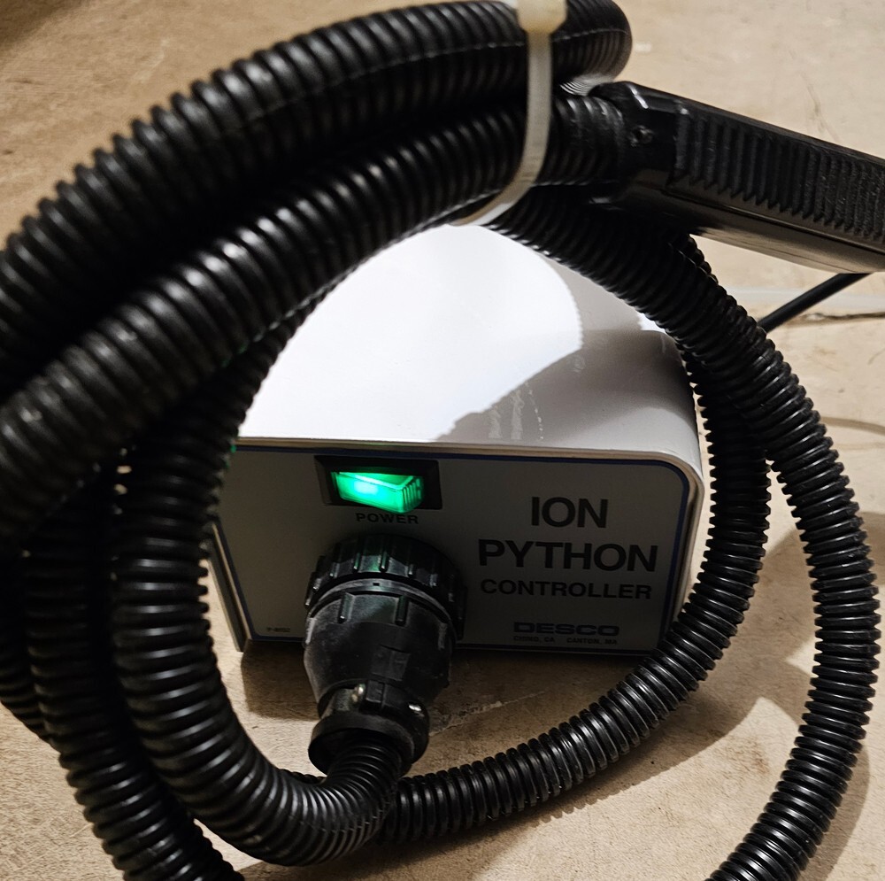 Desco 19587 Bench Top Ion Python Hand Gun, 120VAC, 3.5 cfm at 30 psi