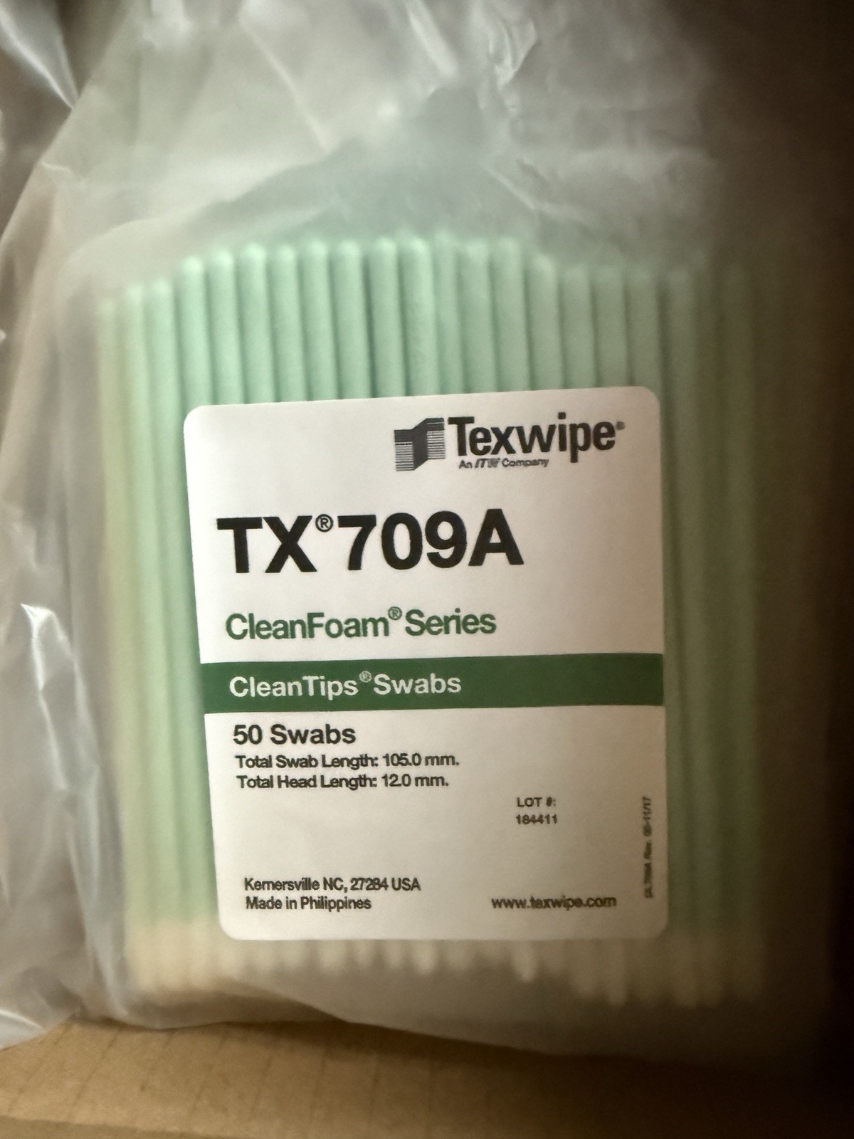 ITW Texwipe TX 709A Closed Cell CleanFoam Medium Flexible Head Swabs 1000 swabs