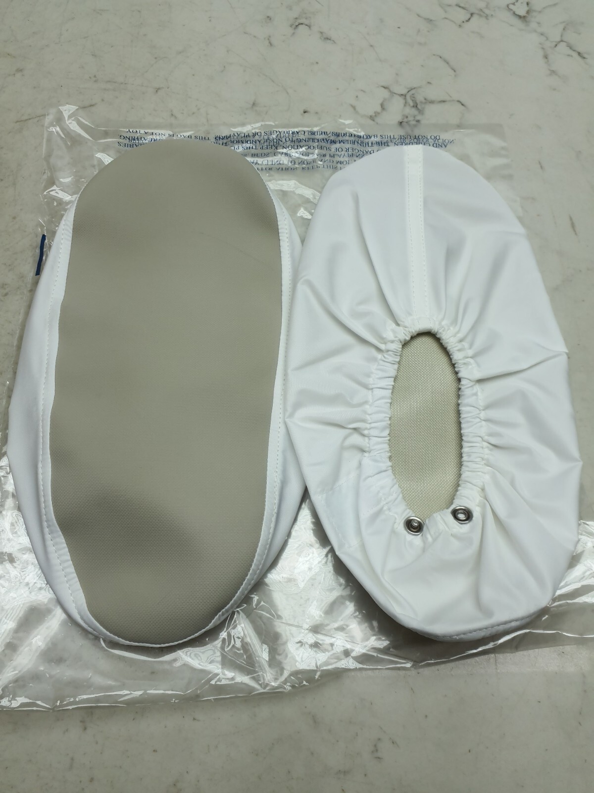 Clean Room Shoe Covers Polyester, Fed. Std. Class 10, Size 10 to 11