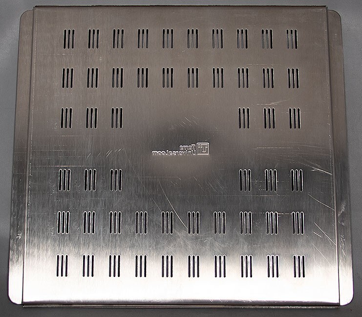 Terra Universal Cat: 1976-02 304 Stainless Steel Shelf, 15.875″ x 14.75″ x 0.5″