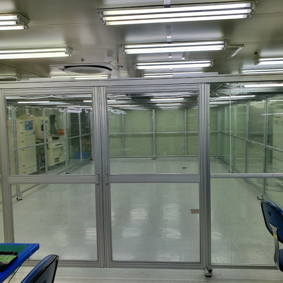 Cleanroom for sale clean room class 10 to100,000 / ISO 4 to ISO 9