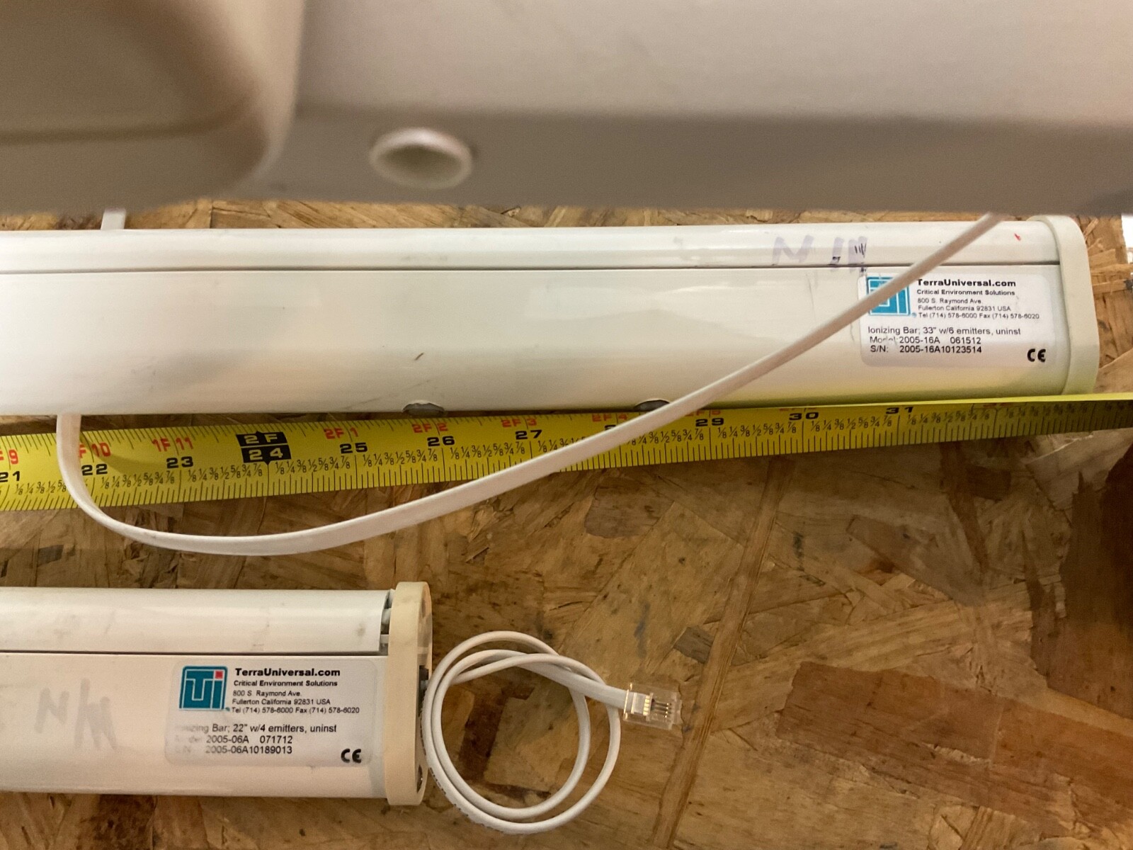 SIMCO LOT of scorpion3 MMI Man Machine Interface IONIZER Bar 44” power supply