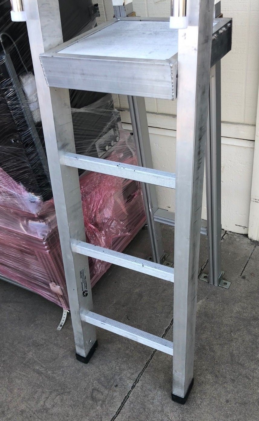 OK HORIZON CLASS 100 LADDER STAINLESS STEEL CLEANROOM