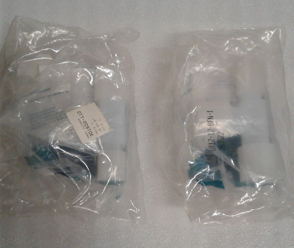 Lot of 2 Flaretek UT12-12-8FN-1 Tee Reducer Union 301602-110 -Factory Sealed Bag