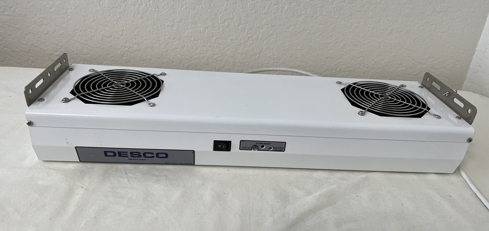 Desco 60467 Overhead Ionizer