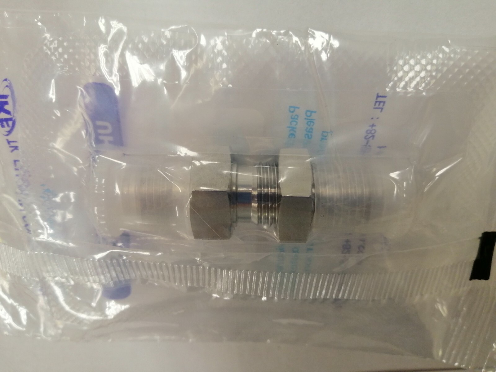 TKF VCR Bulkhead Union, 1/4″ MVCR X 1/4″ MVCR (Similar SS-4-VCR-61S) LOT of 5