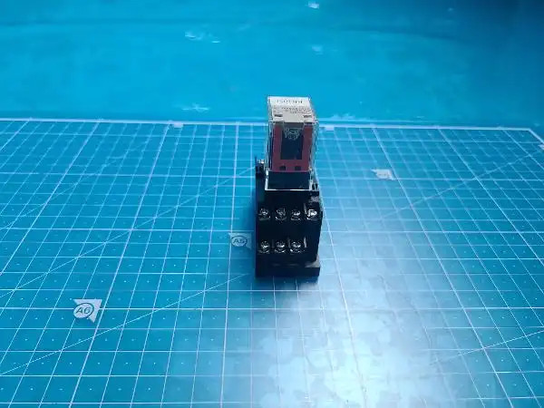 Omron MY4N-CR+0848YF Etch
