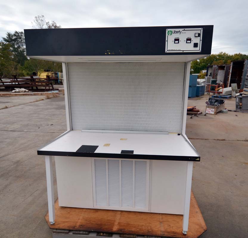 Liberty Clean Air Work Station (Inv.39004)