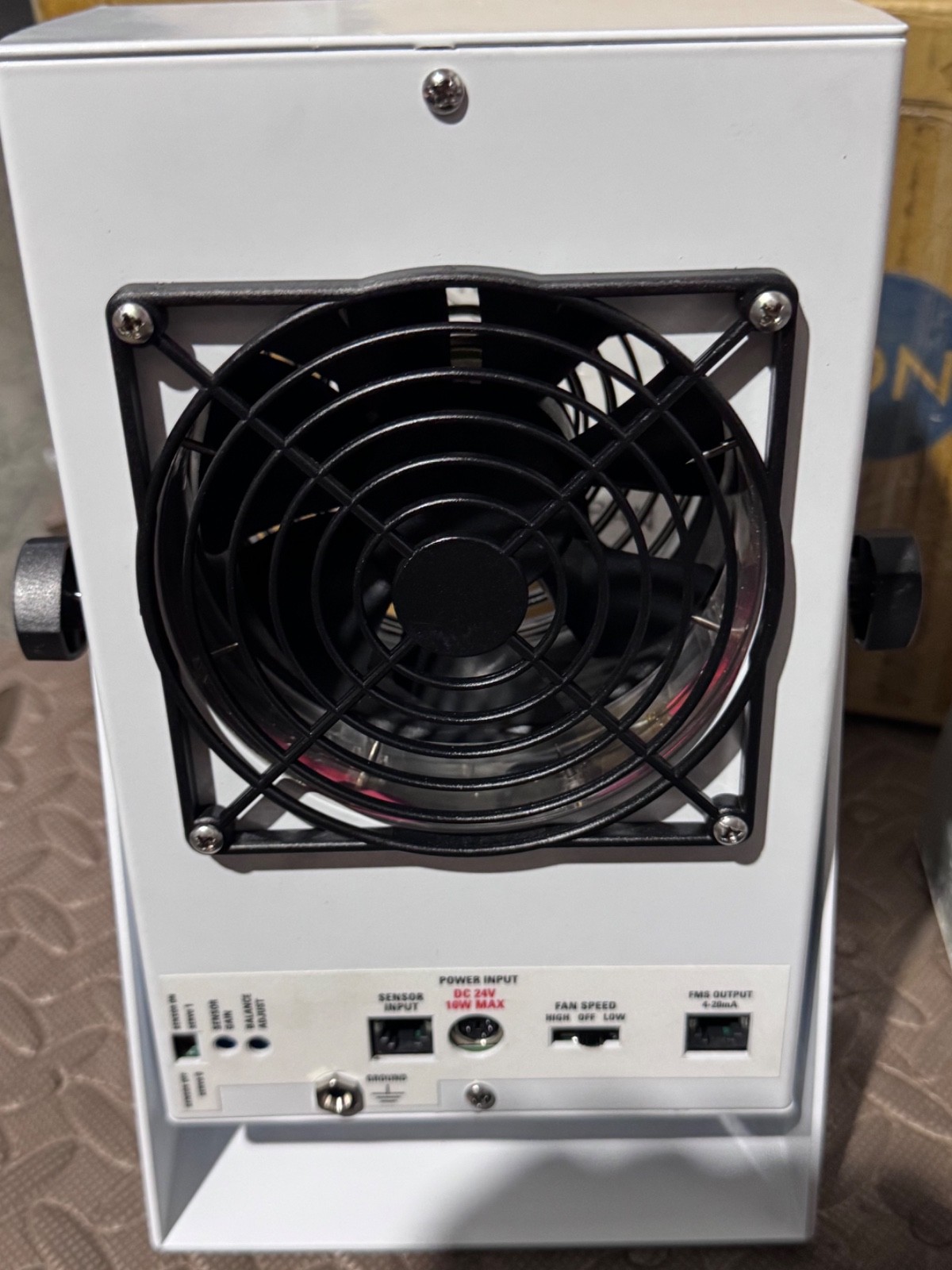 SIMCO ION MODEL 5802I CRITICAL ENVIRONMENT BENCHTOP IONIZING BLOWER