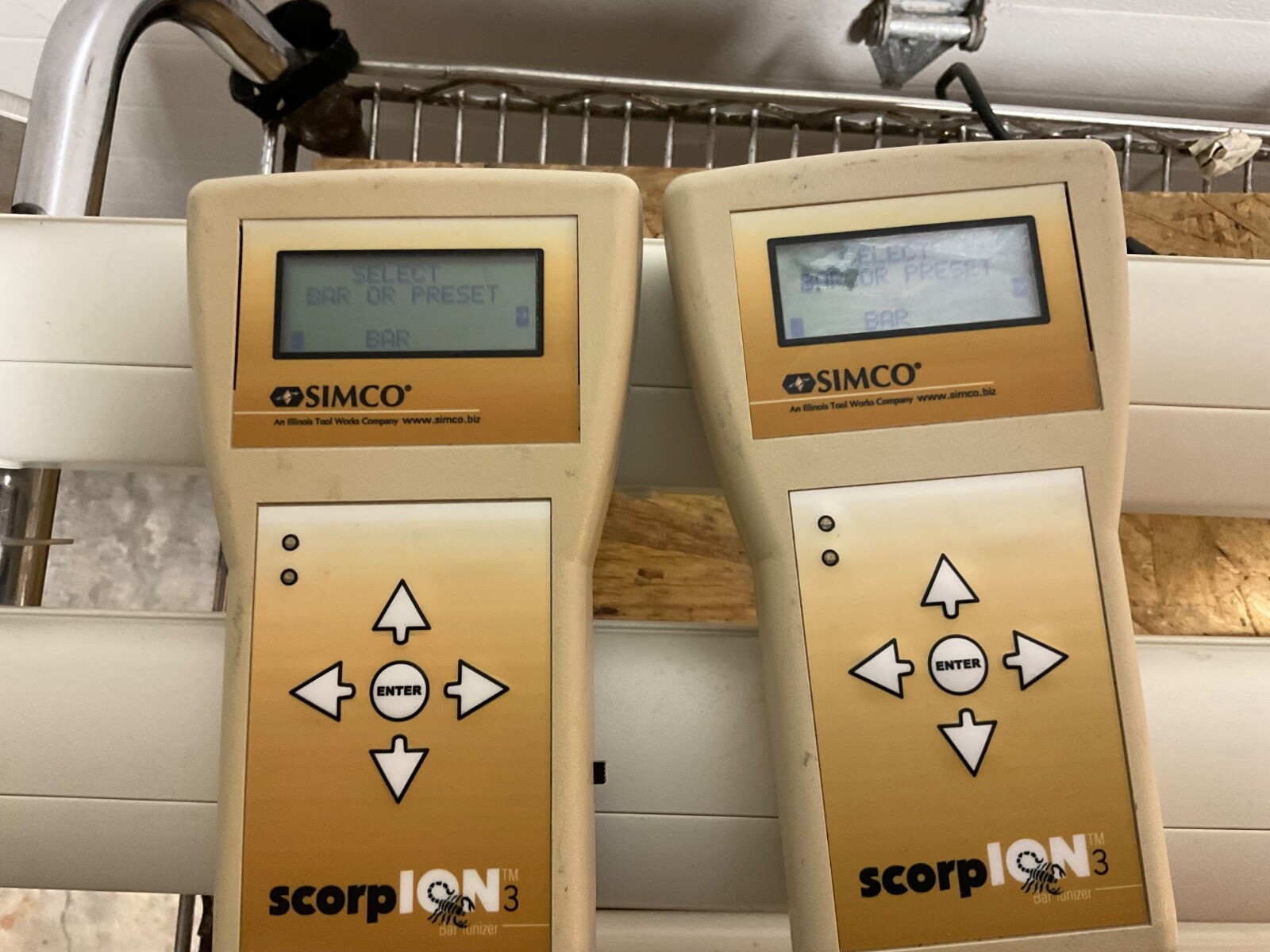SIMCO LOT of scorpion3 MMI Man Machine Interface IONIZER Bar 44” power supply