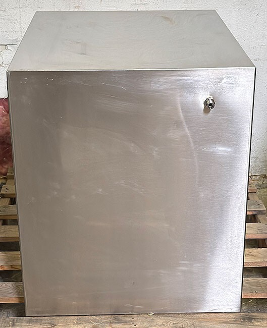 9 Cu. Ft. 30″ W x 24″ H x 21.75″ D 304 Stainless Steel Desiccator/Dry Cabinet N2