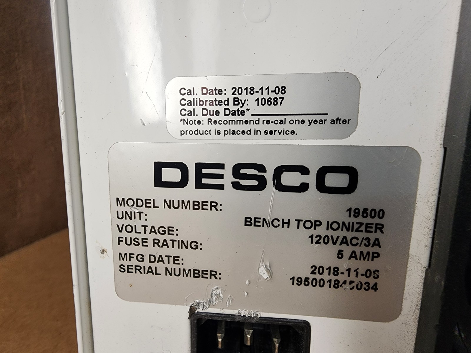 Desco 19500 Bench Top Ionizer 120 VAC