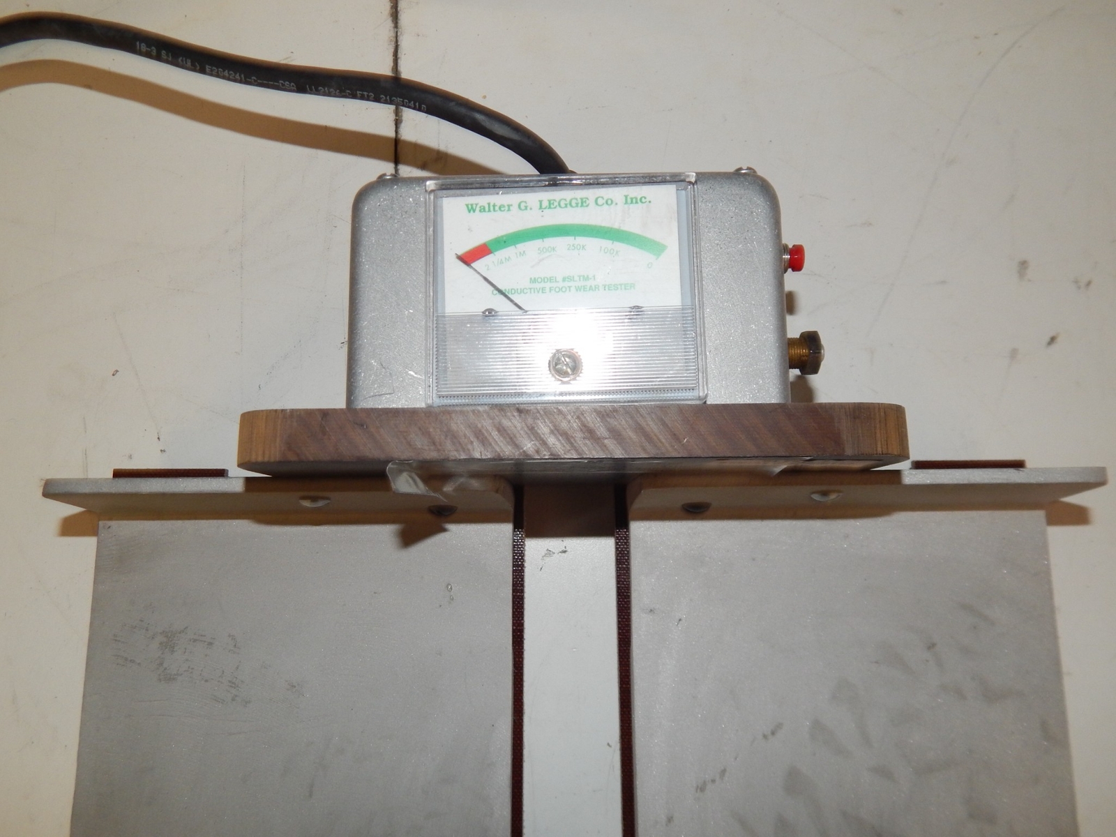 WALTER G LEGGE CO INC CONDUCTIVE FOOTWEAR TESTER SLTM-1 (FCP38)