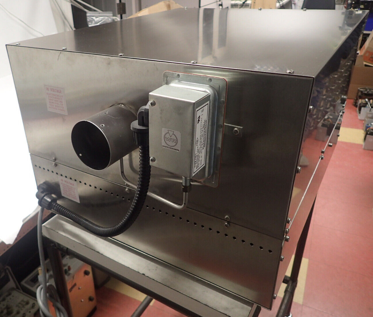 UVOCS T16X16/OES ULTRAVIOLET OZONE CLEANING SYSTEM 110V 60Hz REFURBISHED