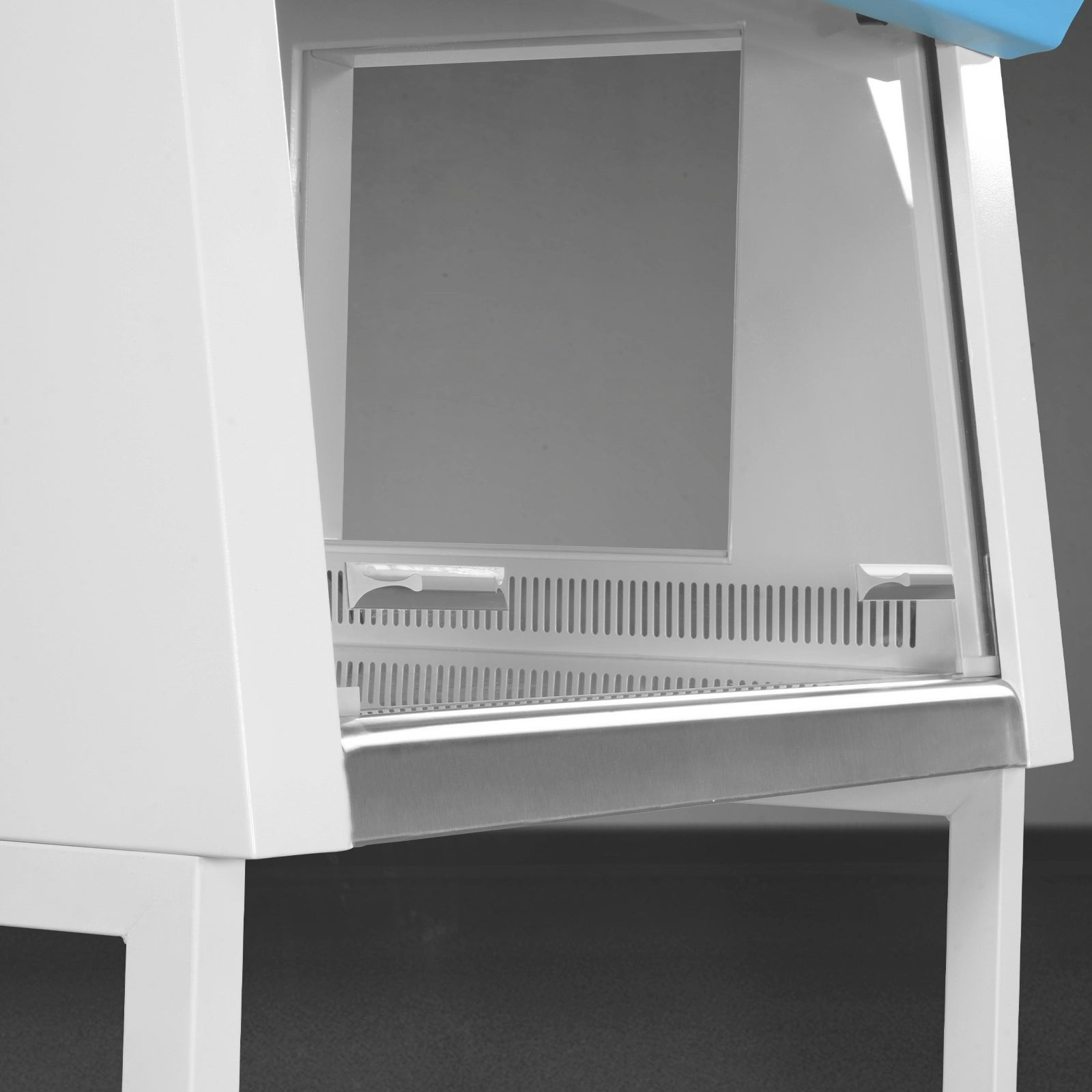 39” Vertical Laminar Flow Clean Bench With HEPA&UV, ISO Class 5, CB-V1Pro