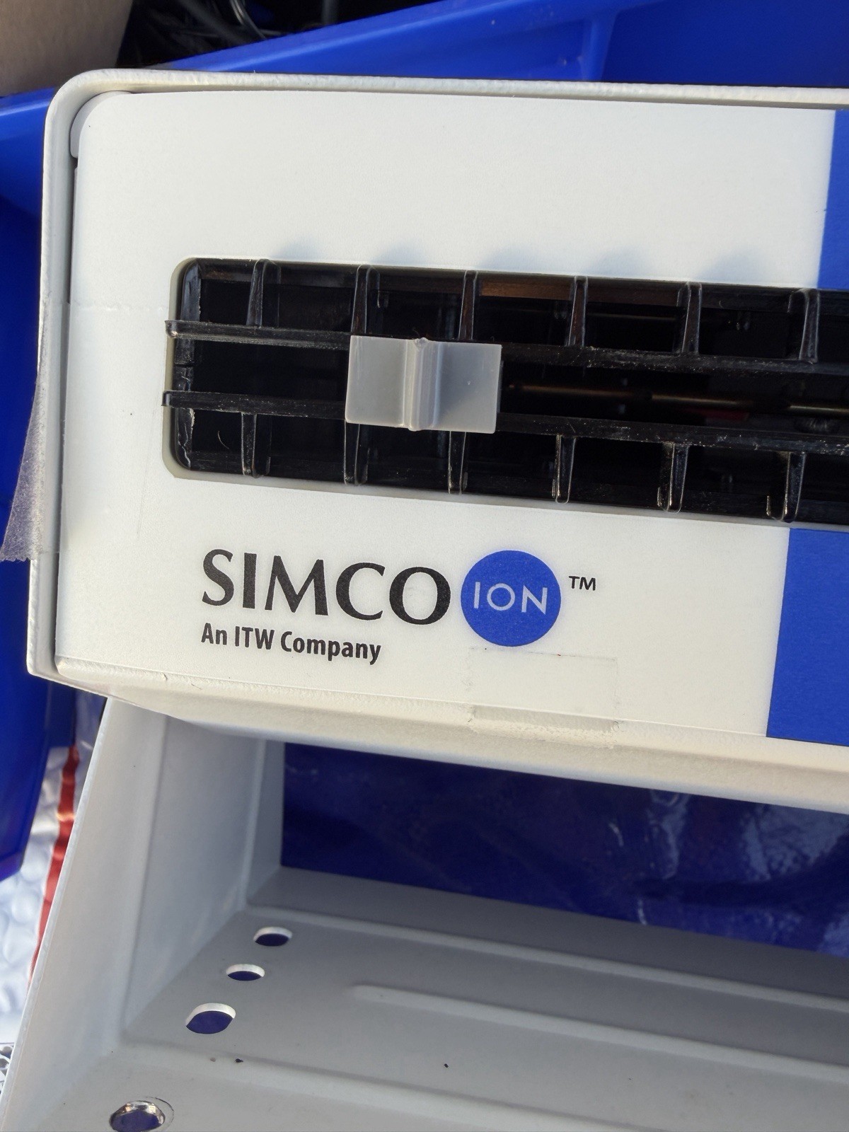 Simco Aerostat XC benchtop ESD ionizer for static-safe workbench