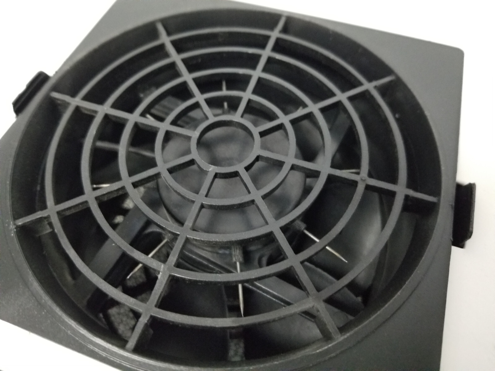 Botron B486102 Overhead 2-Fan Ionizer, High Frequency