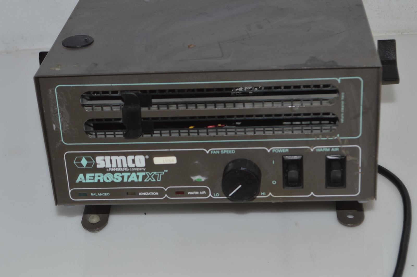 SIMCO AEROSTAT XT IONIZED HEATED Variable Speed Air Blower (AVV28)